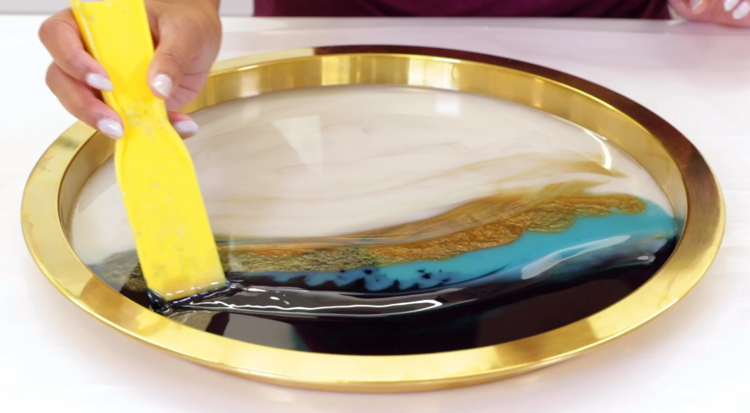 How to Stop Pitted Resin Holes - Creating Fluid Acrylic Paintings